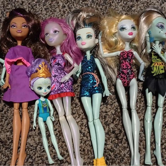 Monster High Doll Set - Multicolor